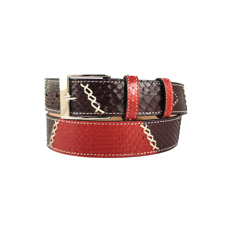 curea din piele de piton rosu si maro catarama metalica vedere din dreapta